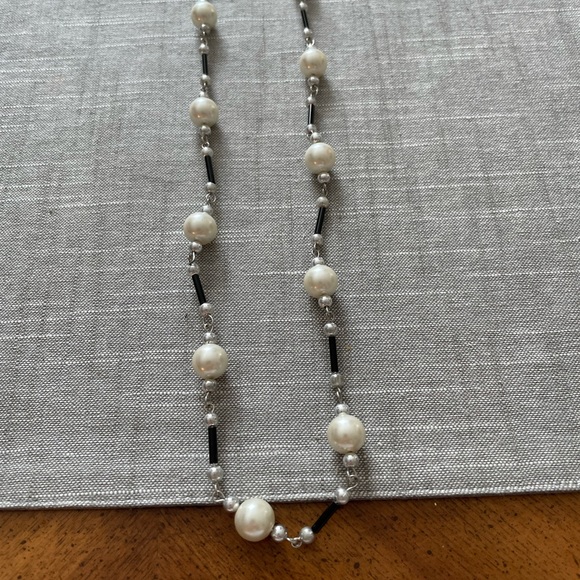 Necklace - Picture 3 of 6